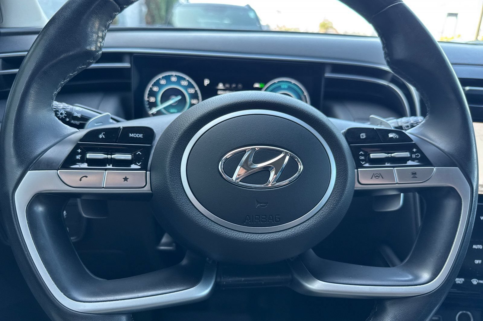Used 2023 Hyundai Tucson Limited AWD/4WD image 26