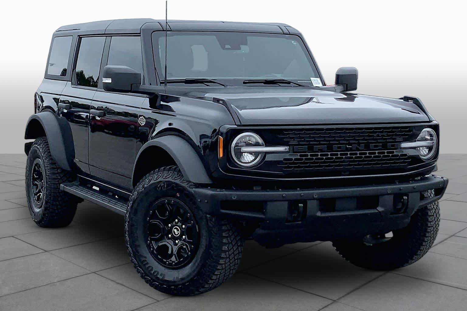 Certified 2024 Ford Bronco Wildtrak AWD/4WD image 3