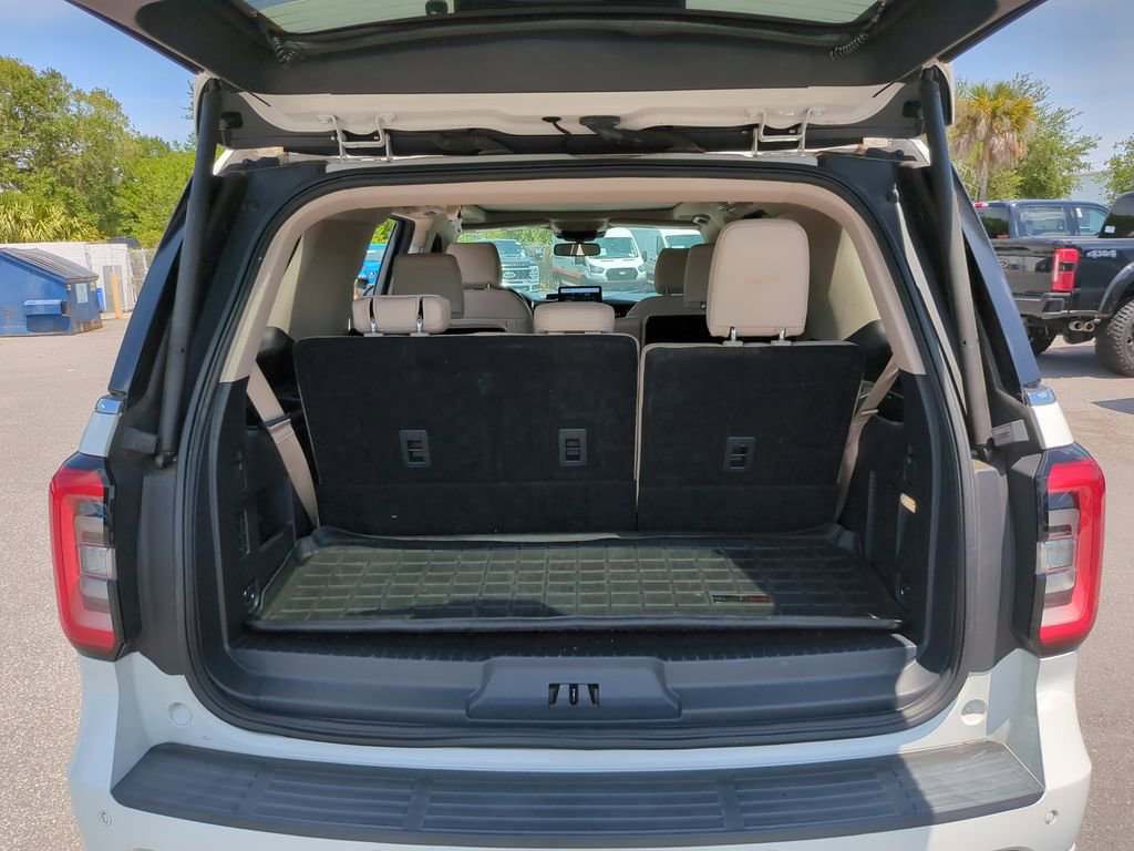 Certified 2022 Ford Expedition Platinum RWD image 12