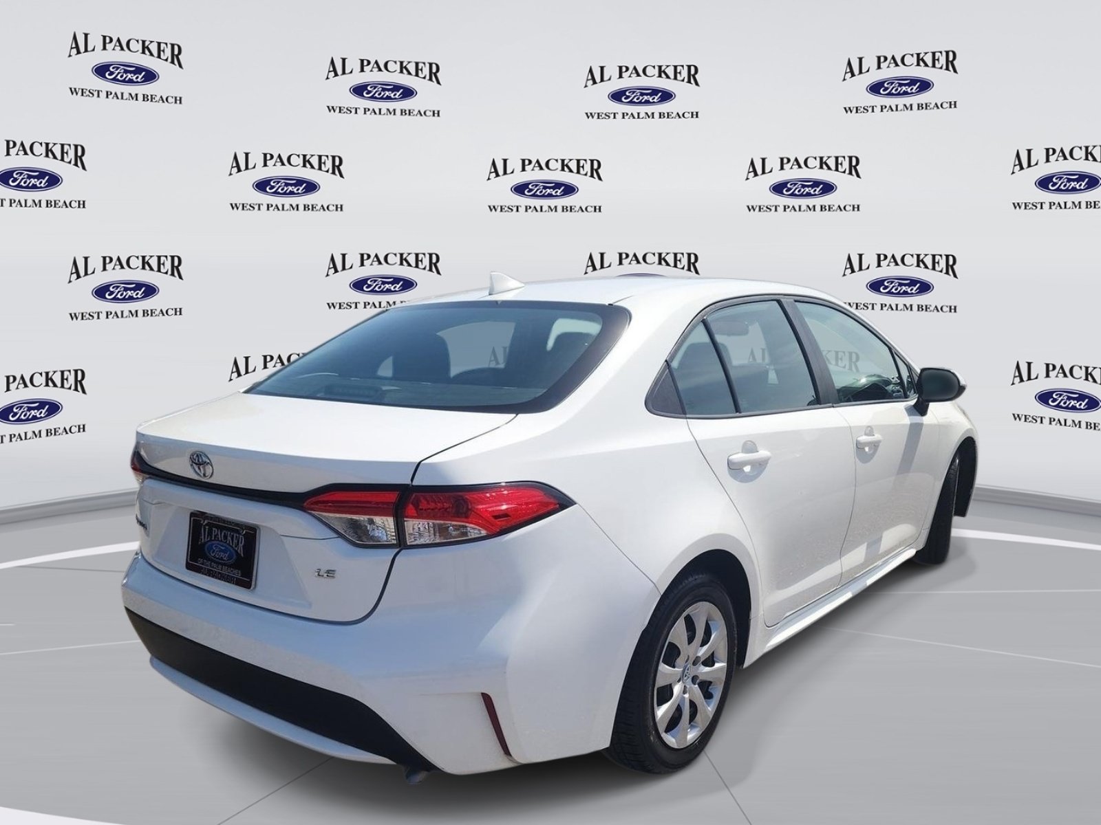 Used 2022 Toyota Corolla LE FWD image 5