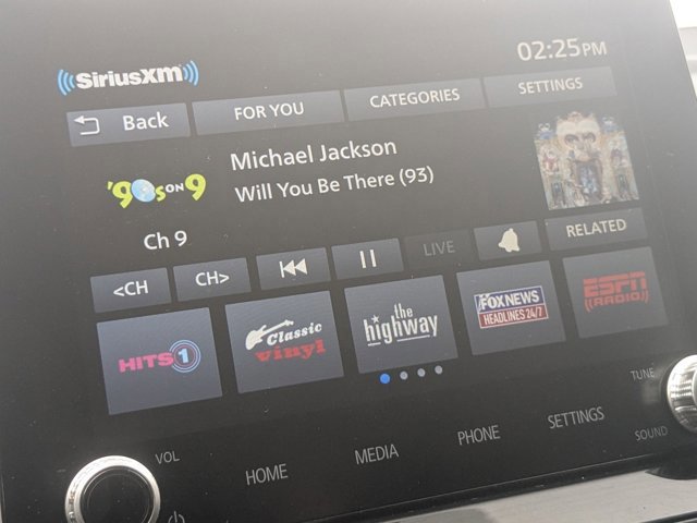 Used 2024 Mitsubishi Eclipse Cross LE image 24