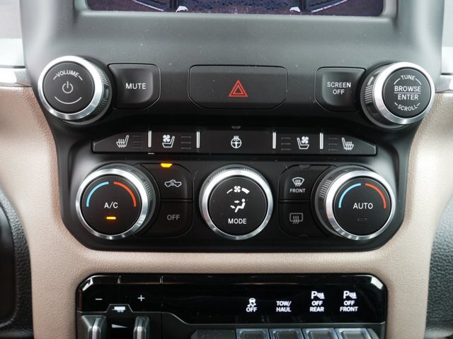 Used 2022 RAM 1500 Laramie AWD/4WD image 28