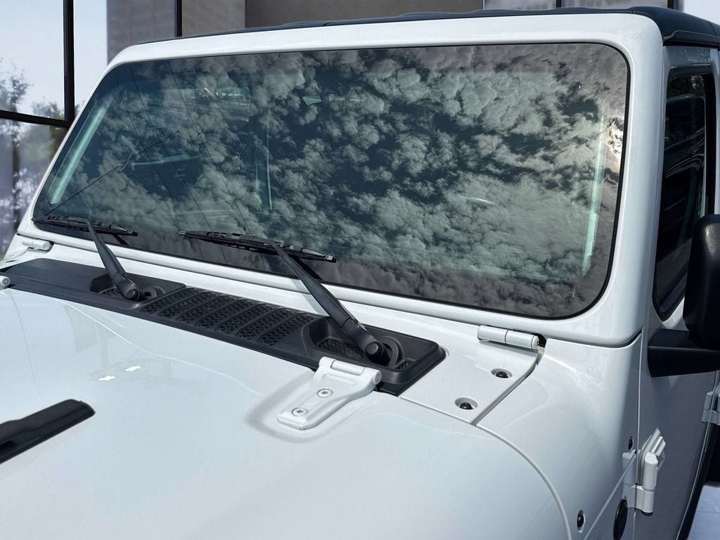 Used 2021 Jeep Wrangler Unlimited Sport AWD/4WD image 41