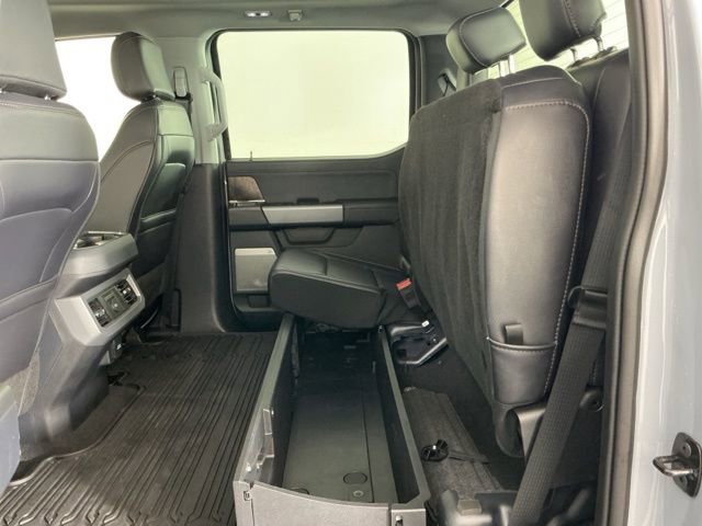 Certified 2025 Ford F350 Lariat w/ Black Appearance Package AWD/4WD image 32