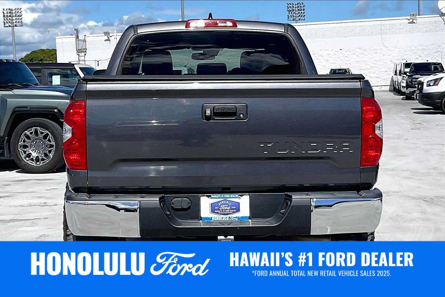 Used 2020 Toyota Tundra SR5 w/ SR5 Upgrade Package RWD image 5