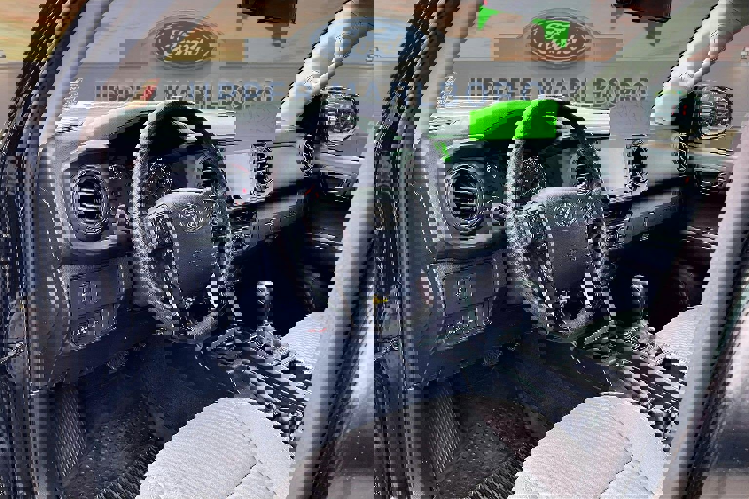 Used 2021 Toyota Tacoma SR AWD/4WD image 14