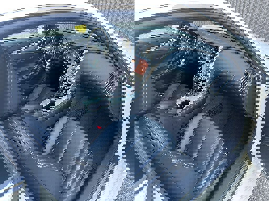 Used 2017 INFINITI Q60 w/ Cargo Package AWD/4WD image 17