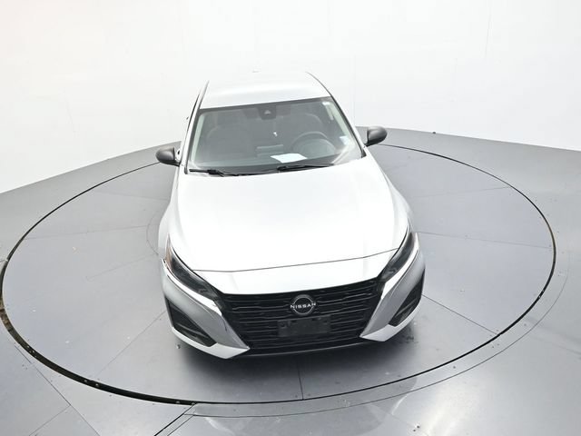 Used 2024 Nissan Altima 2.5 SV FWD image 34
