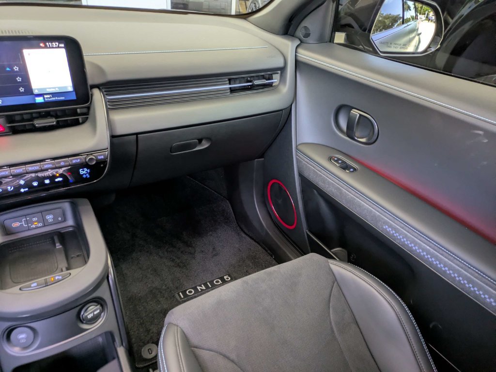 Used 2025 Hyundai Ioniq 5 N AWD/4WD image 18