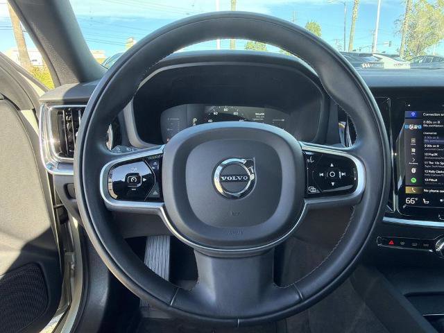 Used 2019 Volvo S60 T5 Momentum w/ Premium Package image 9