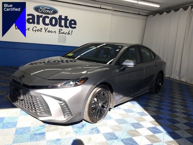 Used 2025 Toyota Camry SE w/ Convenience Package