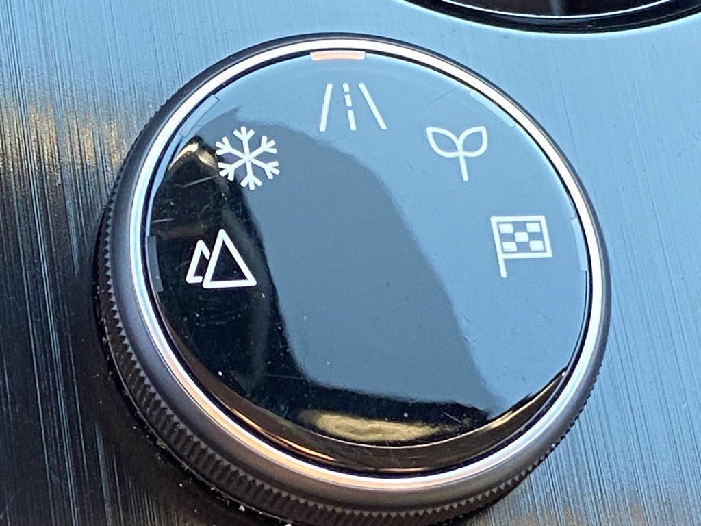 Used 2023 Nissan Rogue SV image 18