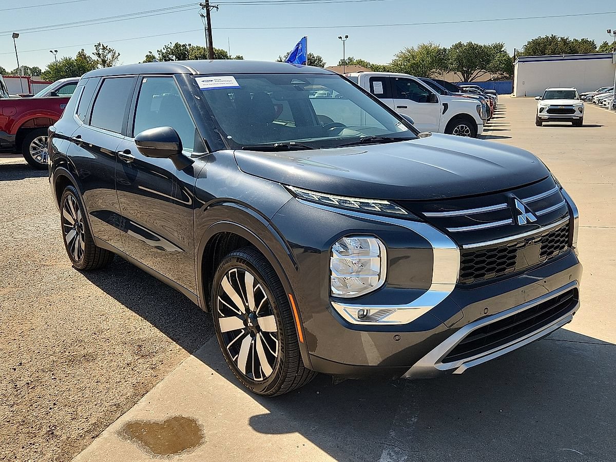 Used 2025 Mitsubishi Outlander SE FWD image 5