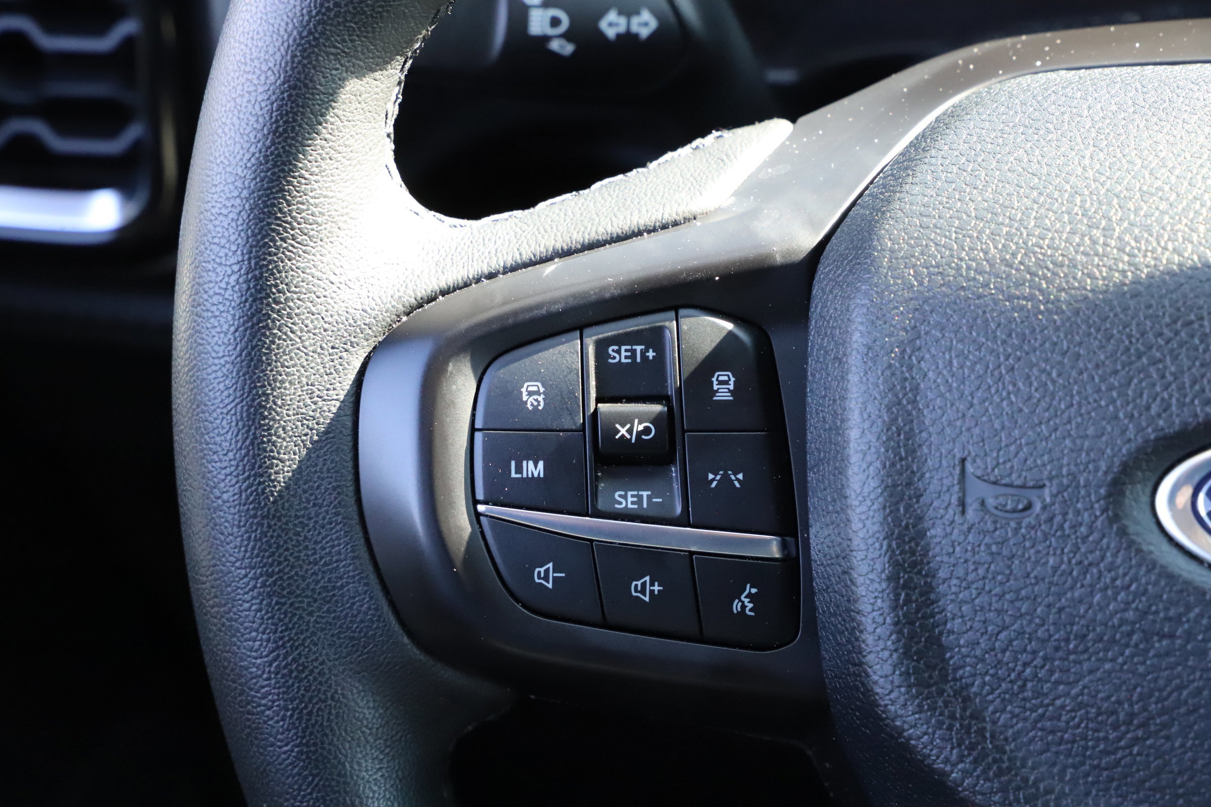 Certified 2025 Ford Ranger Lariat w/ Black Appearance Package image 26