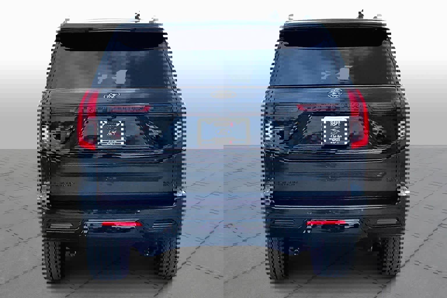 Certified 2025 Ford Expedition Max Platinum w/ Stealth Performance Package image 4