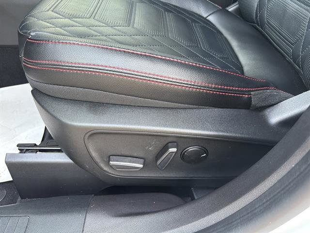 Certified 2023 Ford Escape ST-Line Elite w/ Premium Technology Package image 12