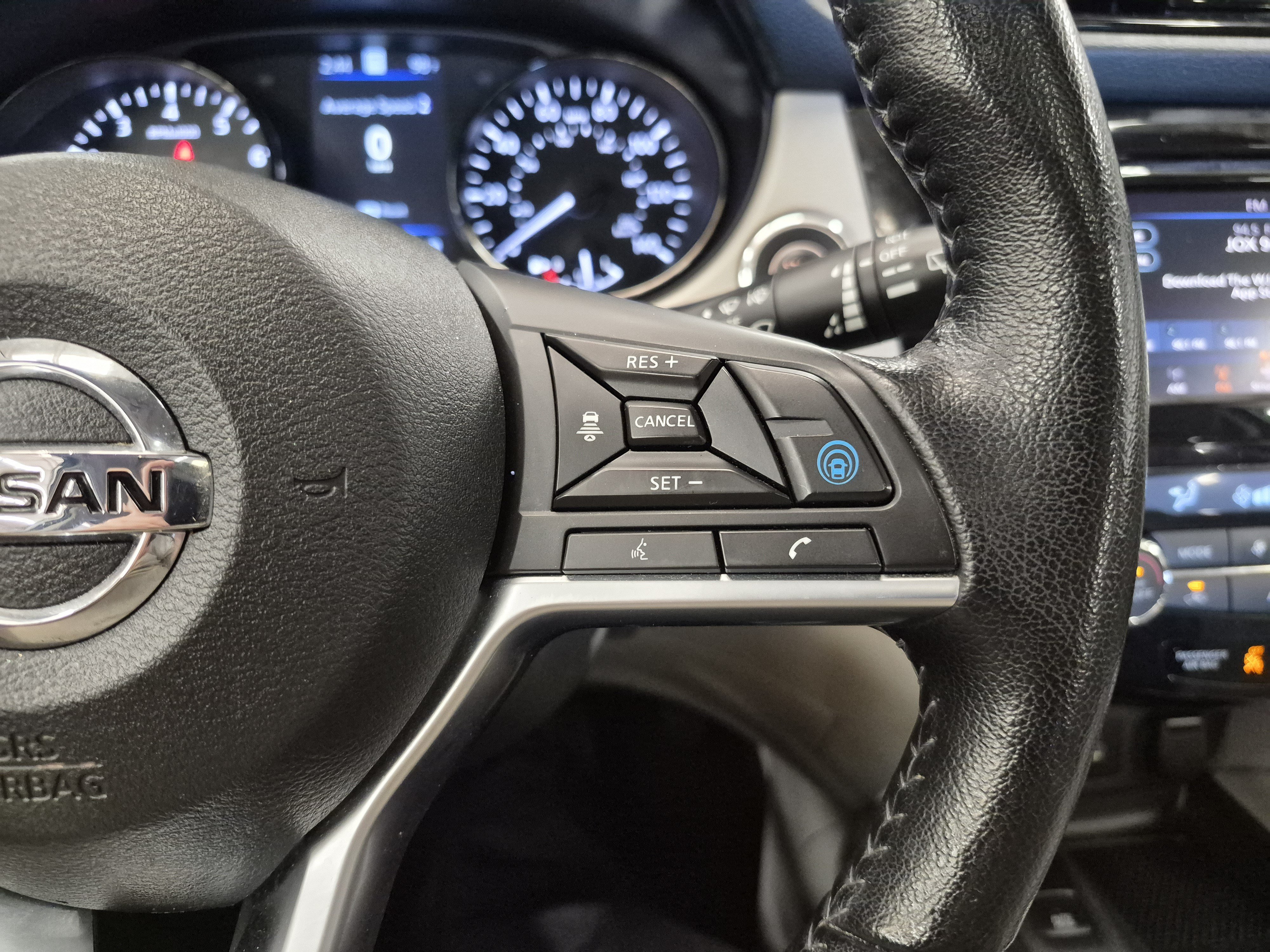 Used 2022 Nissan Rogue Sport SL w/ Premium Package AWD/4WD image 28
