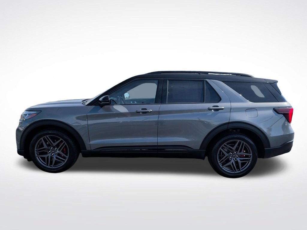 Certified 2025 Ford Explorer ST AWD/4WD image 13