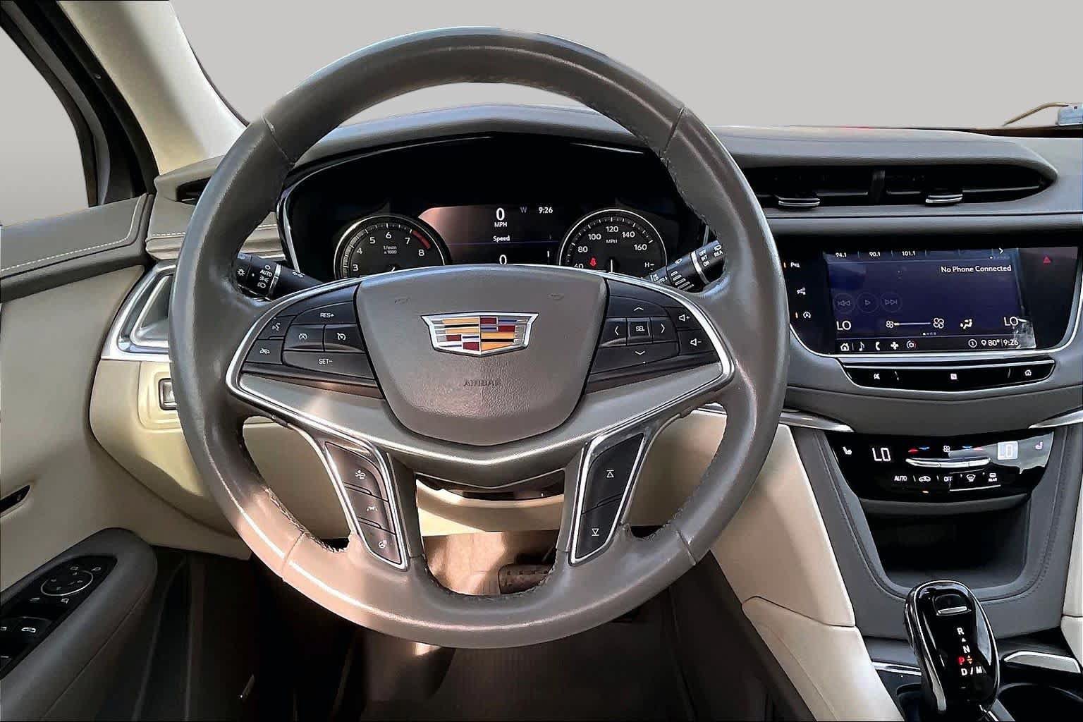 Used 2020 Cadillac XT5 Premium Luxury FWD image 6