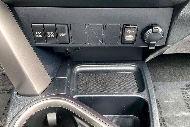 Used 2018 Toyota RAV4 XLE w/ Convenience Package AWD/4WD image 32