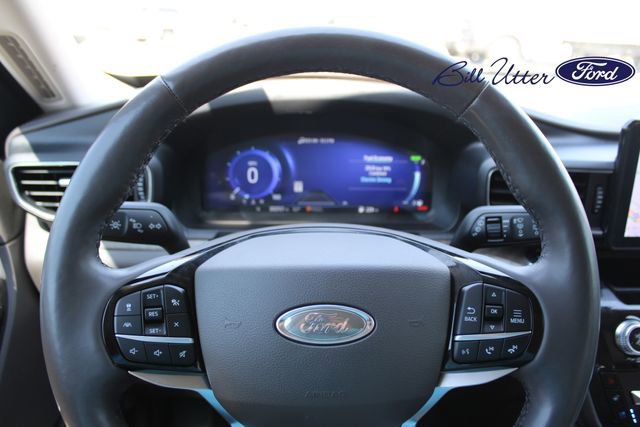 Certified 2022 Ford Explorer Platinum image 26