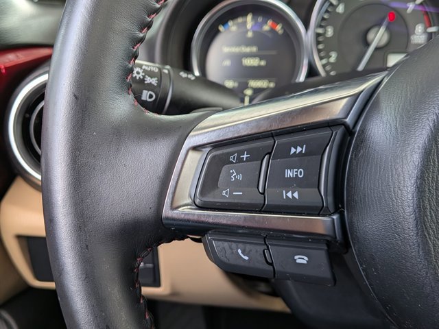 Used 2019 MAZDA MX-5 Miata RF Grand Touring image 17