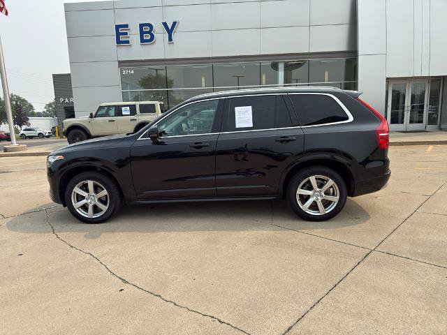 Used 2022 Volvo XC90 T5 Momentum AWD/4WD image 2