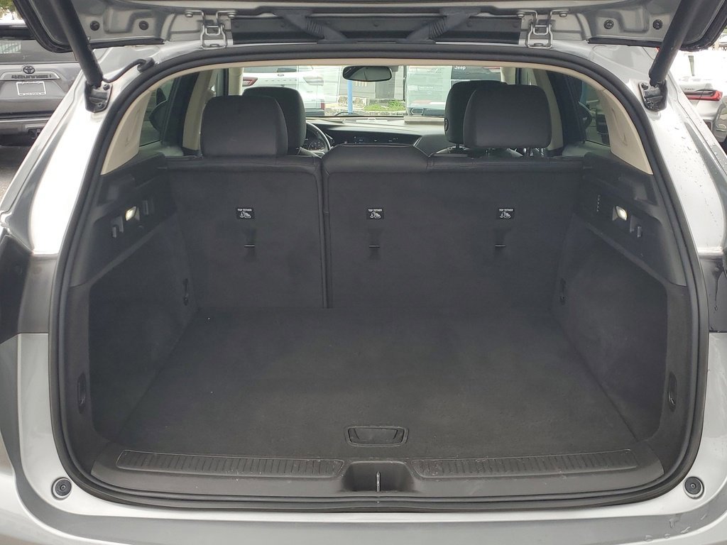 Used 2023 Buick Envision Essence image 12