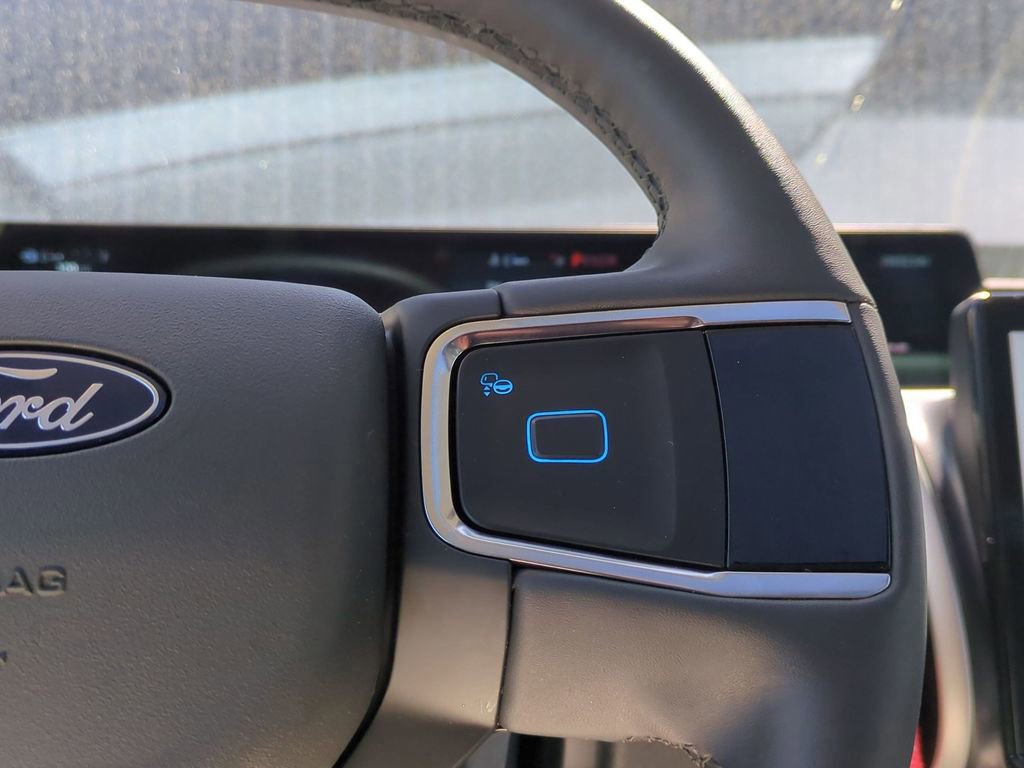 Certified 2025 Ford Expedition Max Active image 24