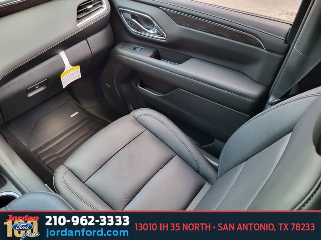 Used 2024 Chevrolet Suburban Z71 w/ Off-Road Capability Package AWD/4WD image 16