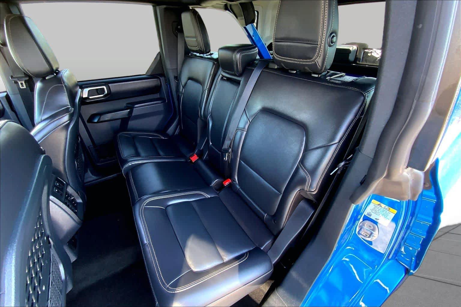 Certified 2025 Ford Bronco Badlands AWD/4WD image 19