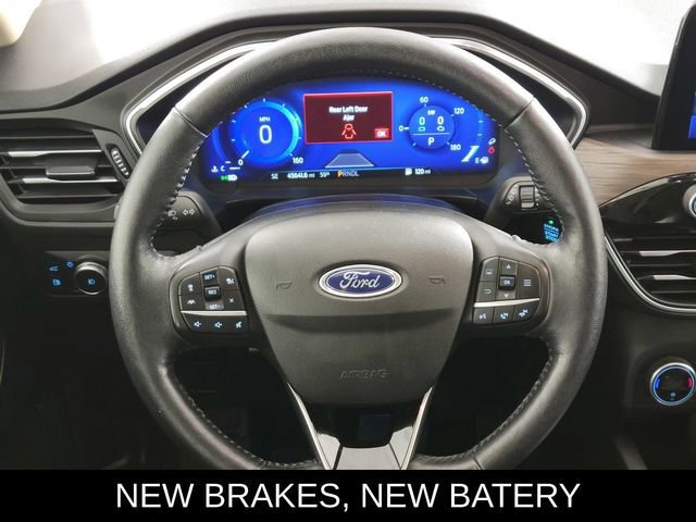 Certified 2020 Ford Escape Titanium image 28