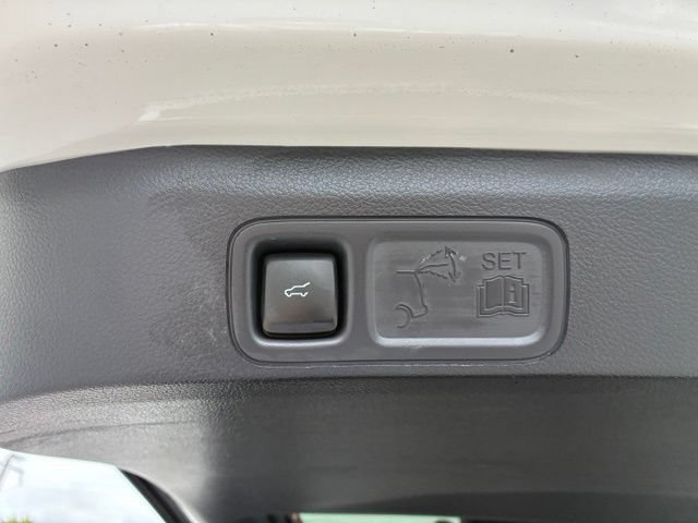 Certified 2023 Ford Expedition XLT AWD/4WD image 7