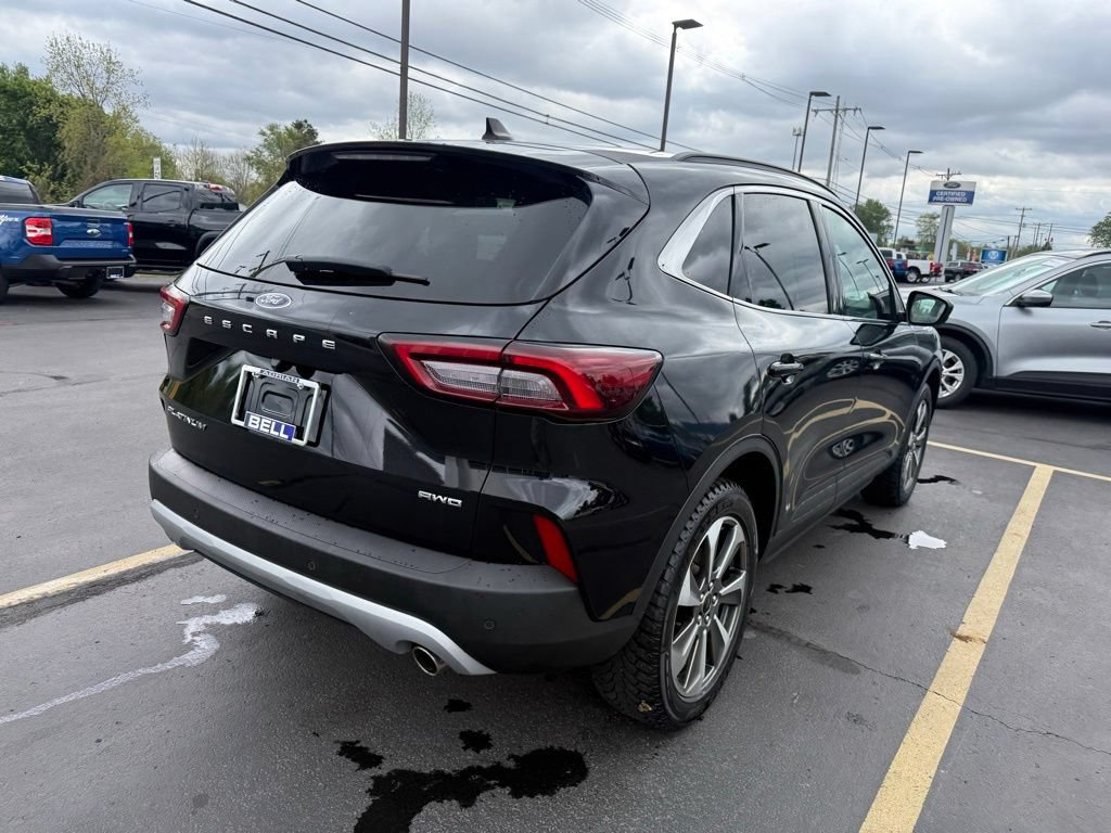 Certified 2024 Ford Escape Platinum AWD/4WD image 9