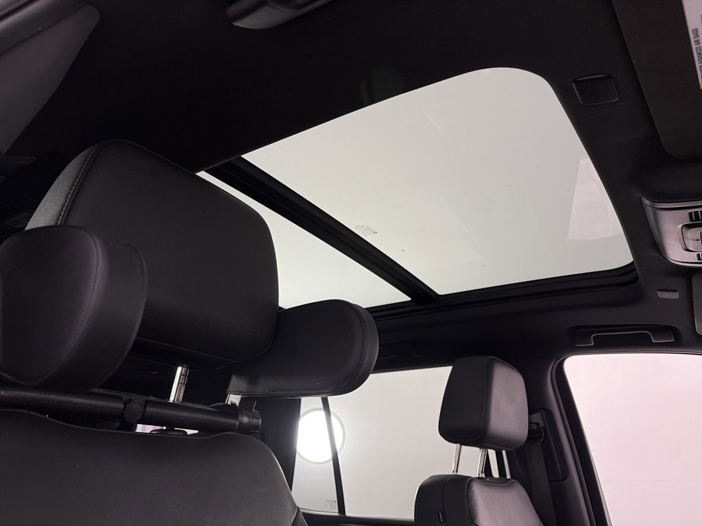 Used 2021 Chevrolet Tahoe Z71 image 33