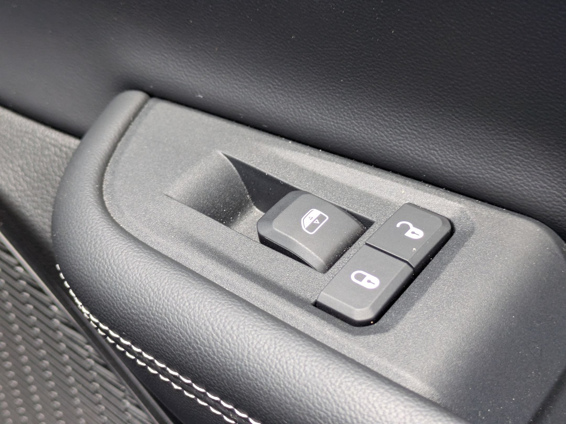 Used 2023 Jeep Grand Cherokee L Limited AWD/4WD image 34