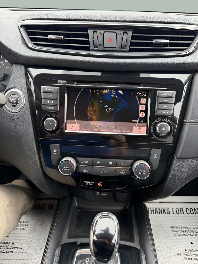 Used 2018 Nissan Rogue SL AWD/4WD image 27