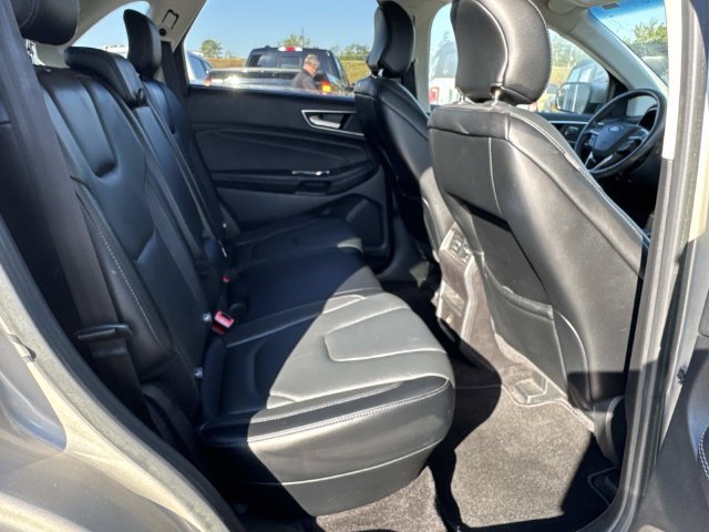Certified 2018 Ford Edge Titanium FWD image 10