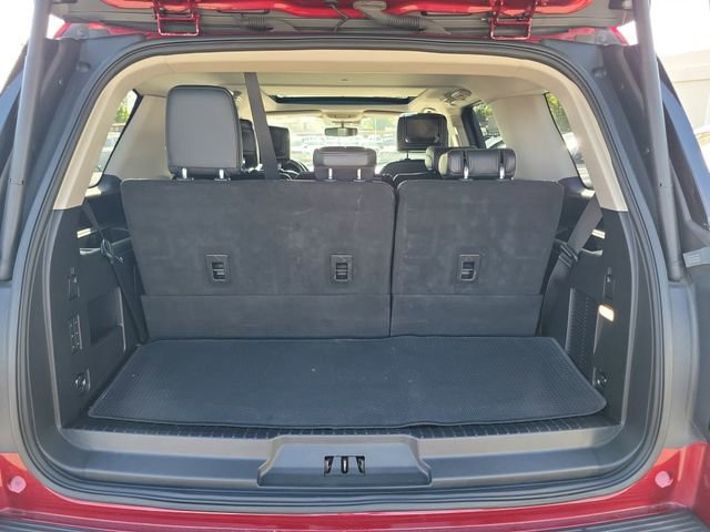 Certified 2018 Ford Expedition Platinum RWD image 26