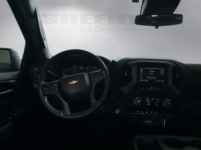 Used 2023 Chevrolet Silverado 1500 Custom AWD/4WD image 9