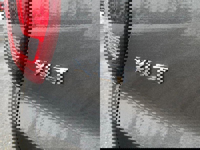 Certified 2018 Ford Explorer XLT w/ Equipment Group 202A image 11