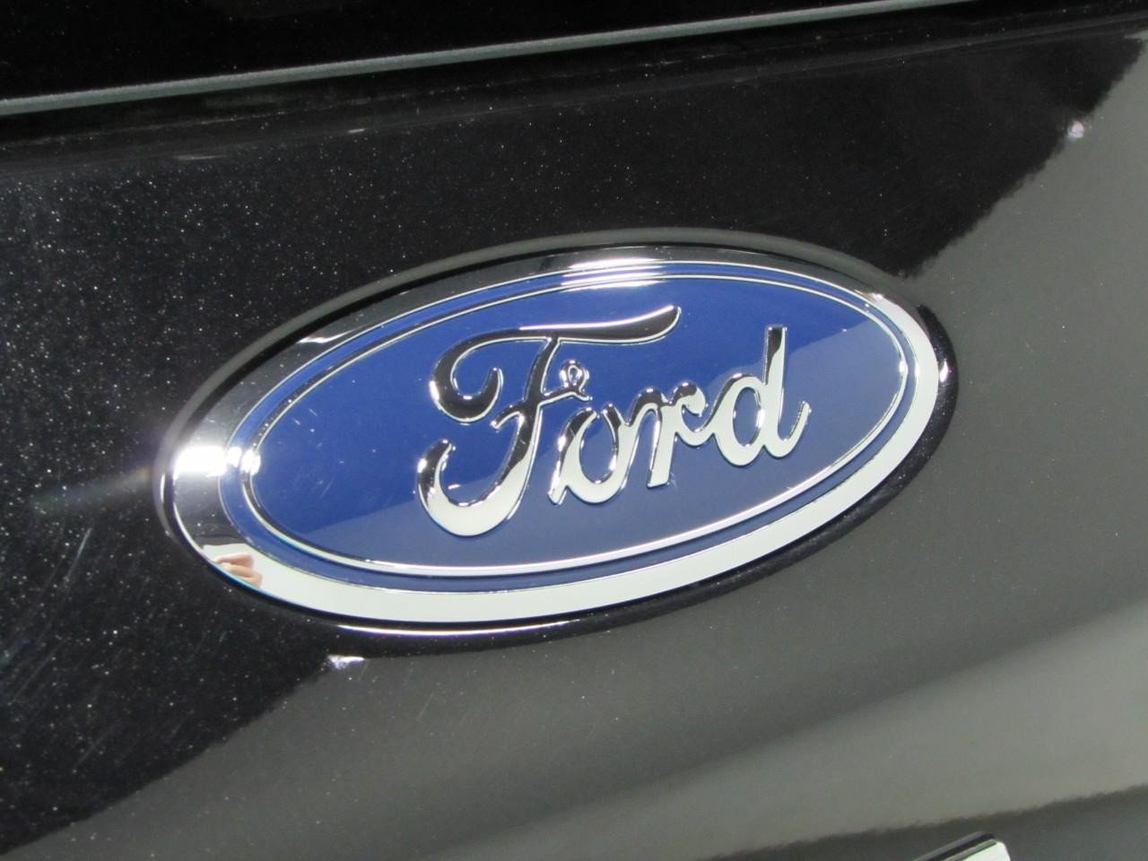 Certified 2025 Ford Escape ST-Line Select AWD/4WD image 33