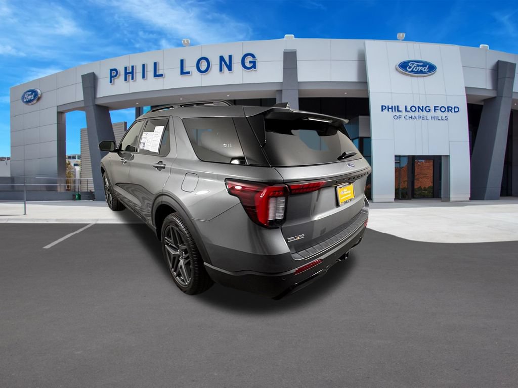Certified 2026 Ford Explorer ST-Line w/ ST-Line Street Pack AWD/4WD image 3