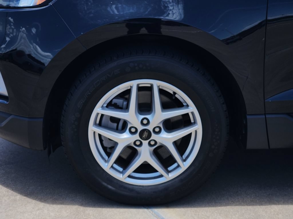 Certified 2023 Ford Edge SEL AWD/4WD image 10