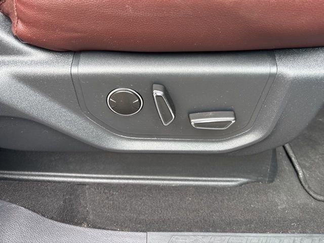 Certified 2024 Ford Expedition Limited image 46