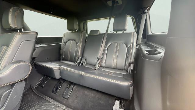 Certified 2024 Ford Expedition Max Platinum image 18