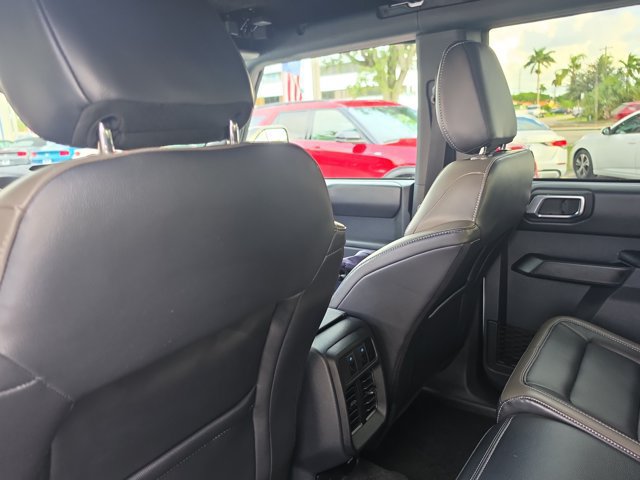 Certified 2025 Ford Bronco Outer Banks AWD/4WD image 16