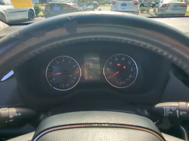 Used 2020 Toyota RAV4 XLE w/ XLE Grade Weather Package AWD/4WD image 27