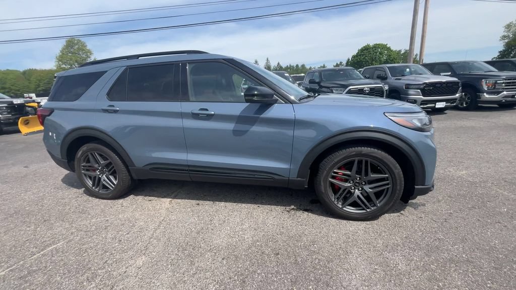 Certified 2025 Ford Explorer ST AWD/4WD image 21