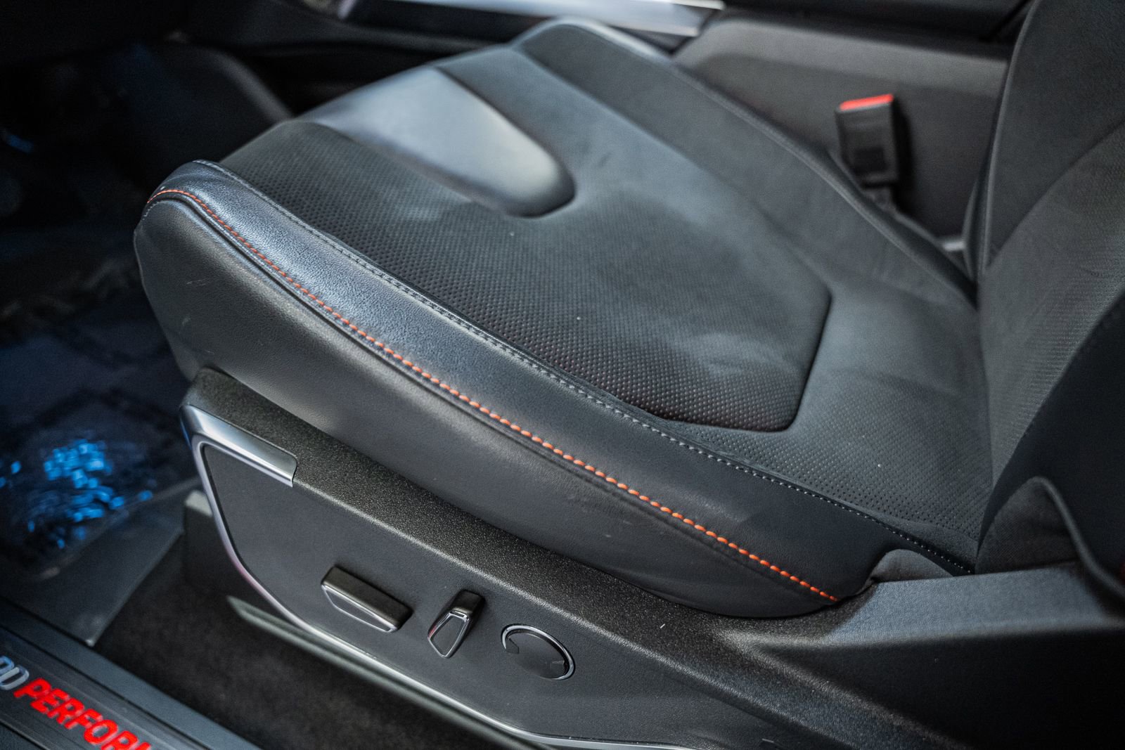 Certified 2025 Ford F150 Raptor w/ Equipment Group 803A Raptor R image 48